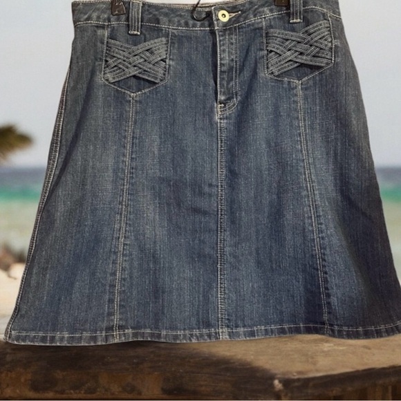 Dress Barn Blue Denim A-line Zip Button Fly Detailed Pocket Jean Skirt - Picture 1 of 6